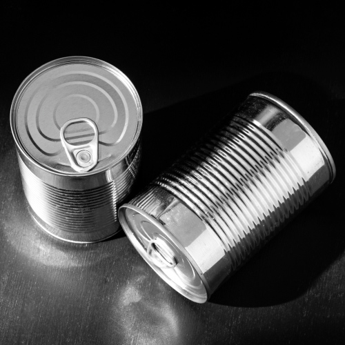 Latas de alumínio e pilhas -  100 a 500 anos